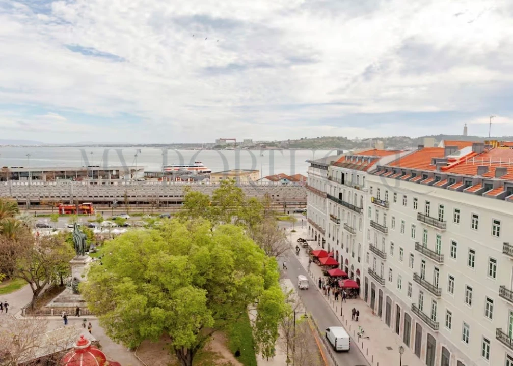 Apartamento T2 para Venda em Misericórdia Foto 29