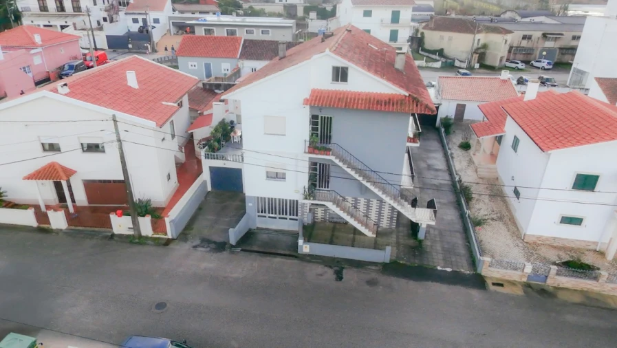 Armazém para Venda em Aljubarrota