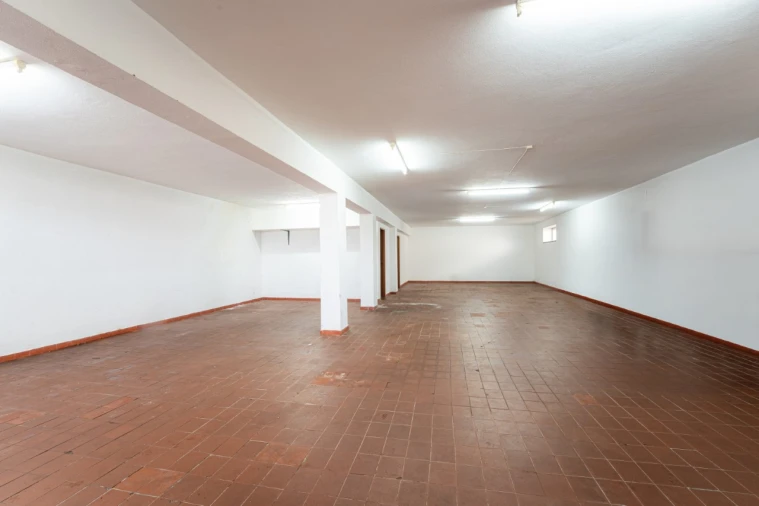 Armazém para Venda em Aljubarrota Foto 8