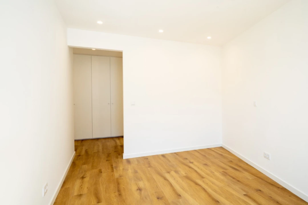 Apartamento T2 para Venda em Nazare Foto 27