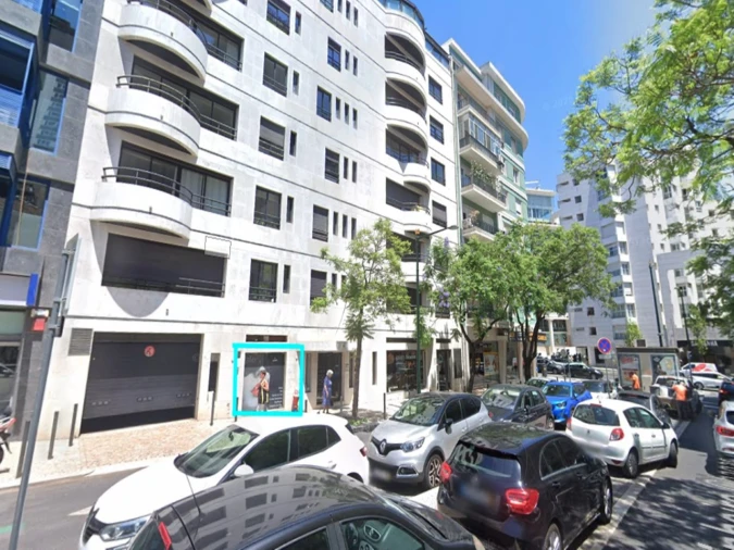 Loja para Arrendamento em Avenidas Novas Foto 1