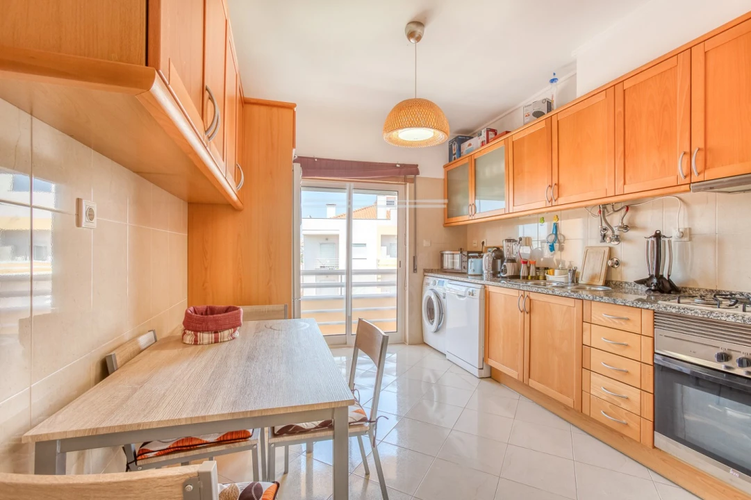 Apartamento T3 para Venda em Corroios Foto 2