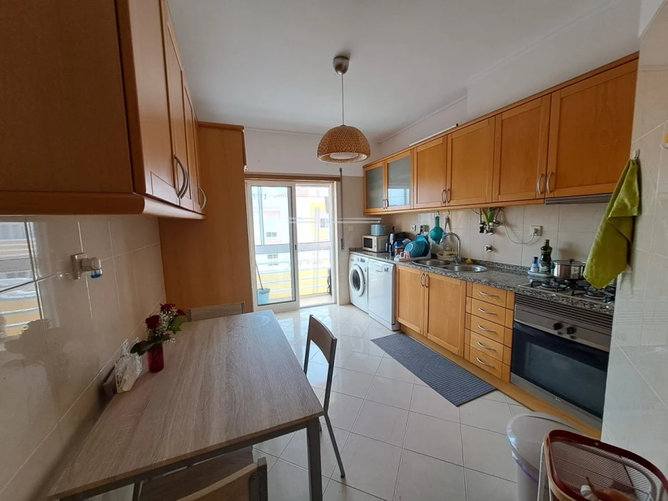 Apartamento T3 para Venda em Corroios Foto 8