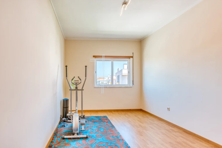 Apartamento T3 para Venda em Corroios Foto 38