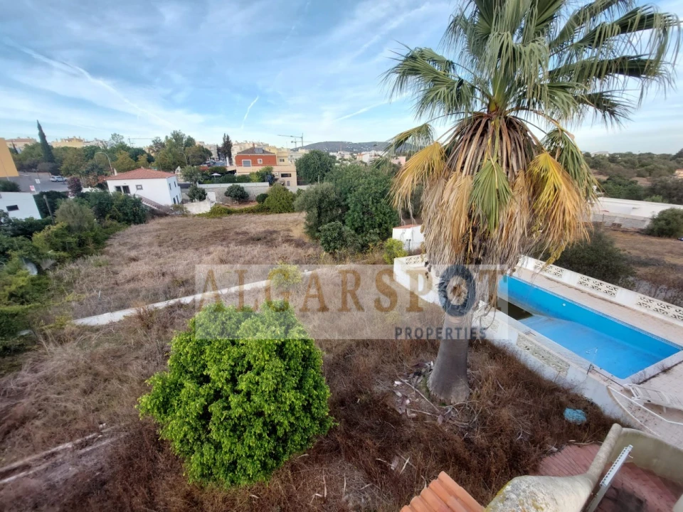 Moradia T5 para Venda em Almancil Foto 2