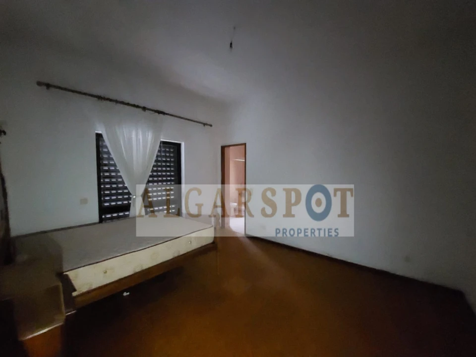 Moradia T5 para Venda em Almancil Foto 18