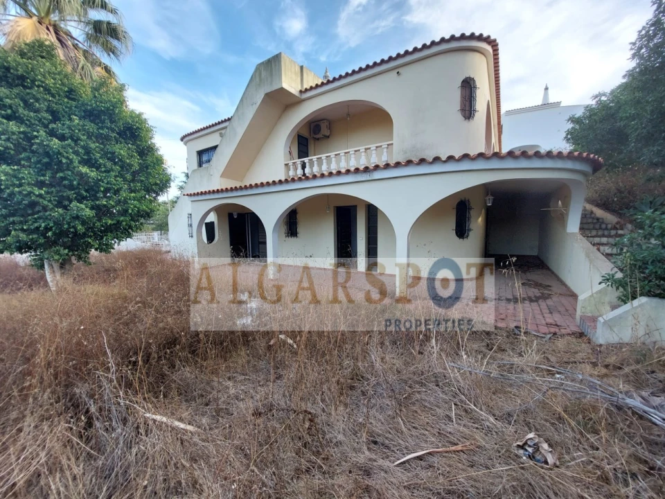 Moradia T5 para Venda em Almancil Foto 4