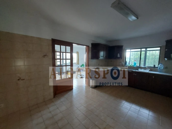 Moradia T5 para Venda em Almancil Foto 14