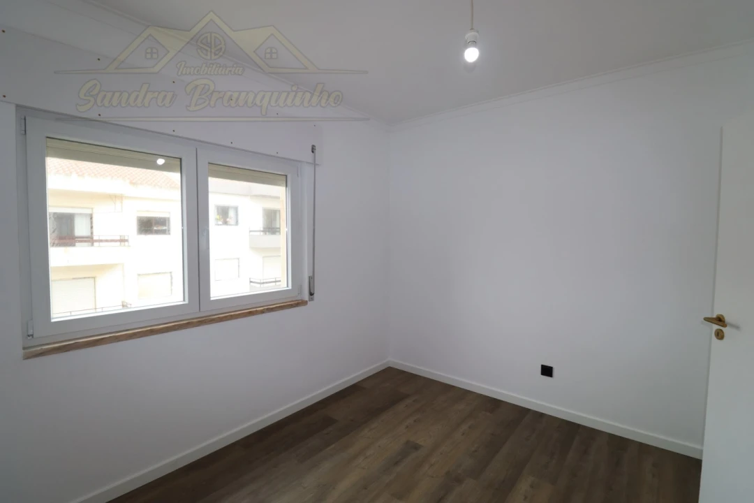 Apartamento T2 para Venda em Silveira Foto 3