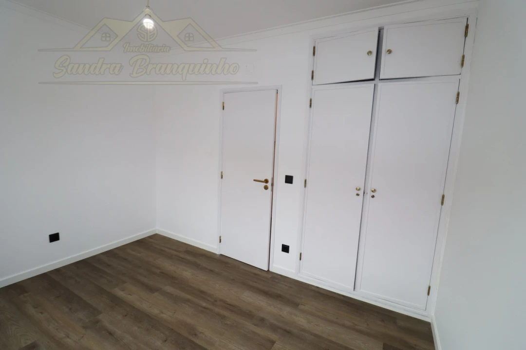 Apartamento T2 para Venda em Silveira Foto 4
