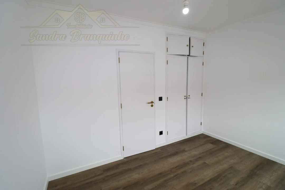 Apartamento T2 para Venda em Silveira Foto 5