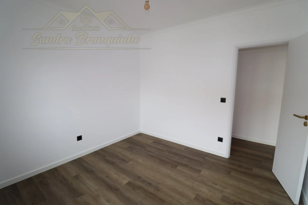 Apartamento T2 para Venda em Silveira Foto 10