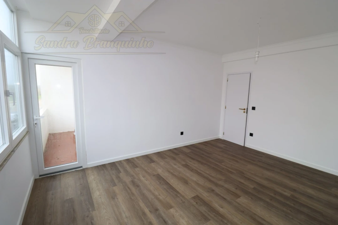 Apartamento T2 para Venda em Silveira Foto 15