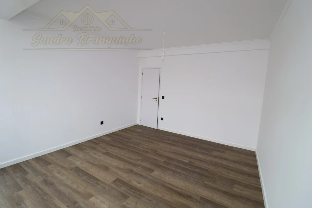 Apartamento T2 para Venda em Silveira Foto 16