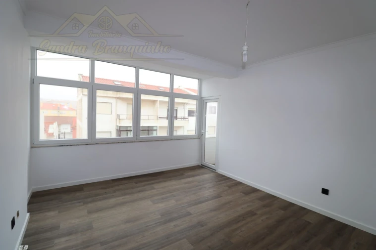 Apartamento T2 para Venda em Silveira Foto 14