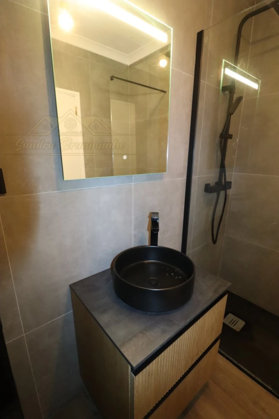 Apartamento T2 para Venda em Silveira Foto 24