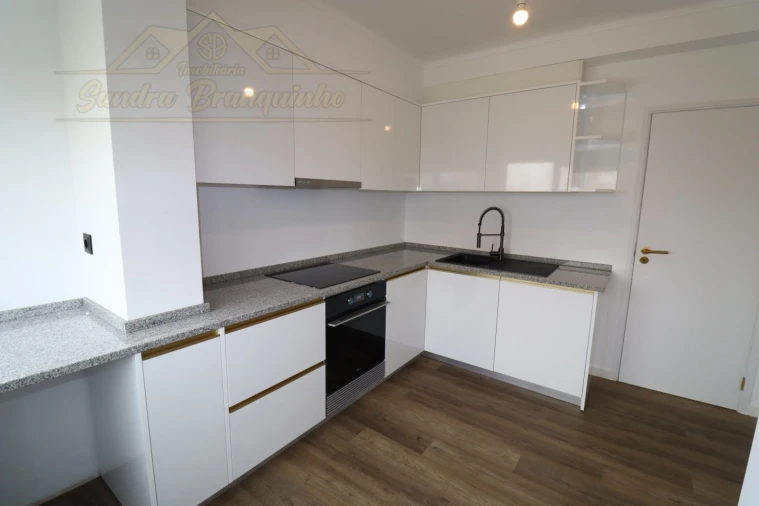 Apartamento T2 para Venda em Silveira Foto 35