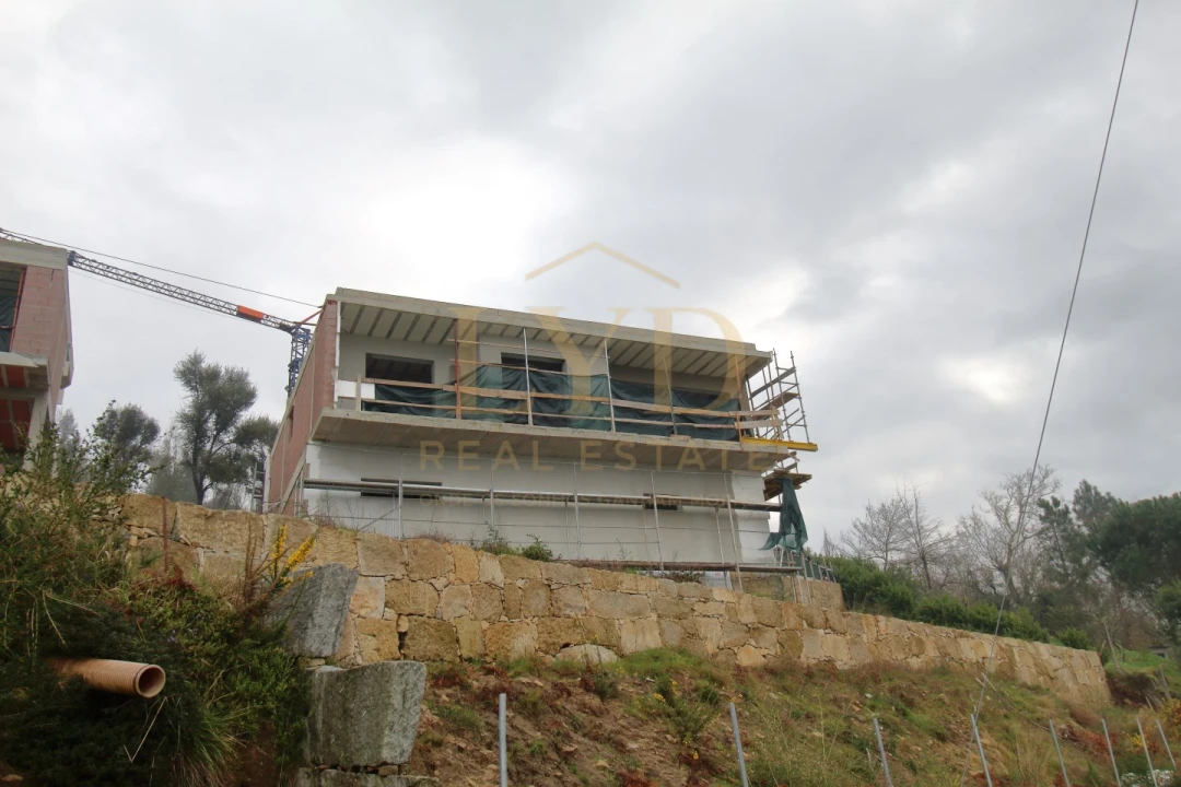 Moradia T3 para Venda em Vila Boa do Bispo Foto 15