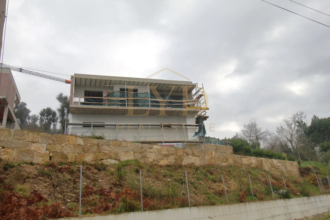 Moradia T3 para Venda em Vila Boa do Bispo Foto 16