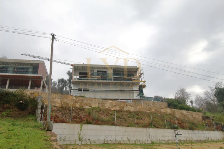 Moradia T3 para Venda em Vila Boa do Bispo Foto 14