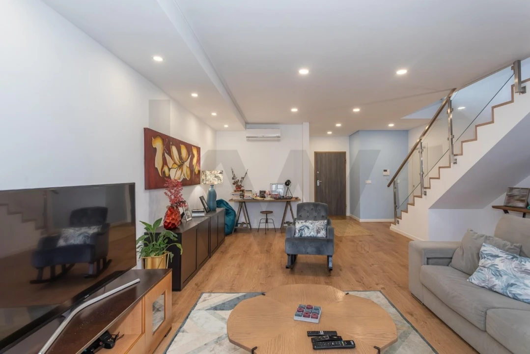 Moradia T3 para Venda em Santa Iria de Azoia, São João da Talha e Bobadela Foto 10