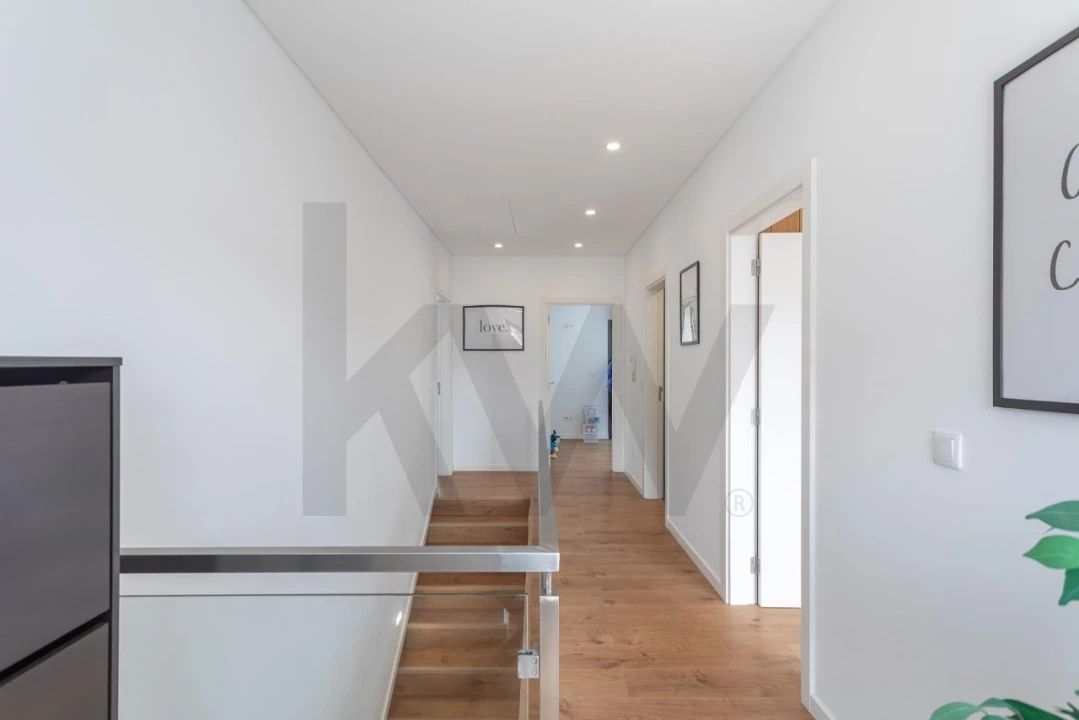 Moradia T3 para Venda em Santa Iria de Azoia, São João da Talha e Bobadela Foto 48