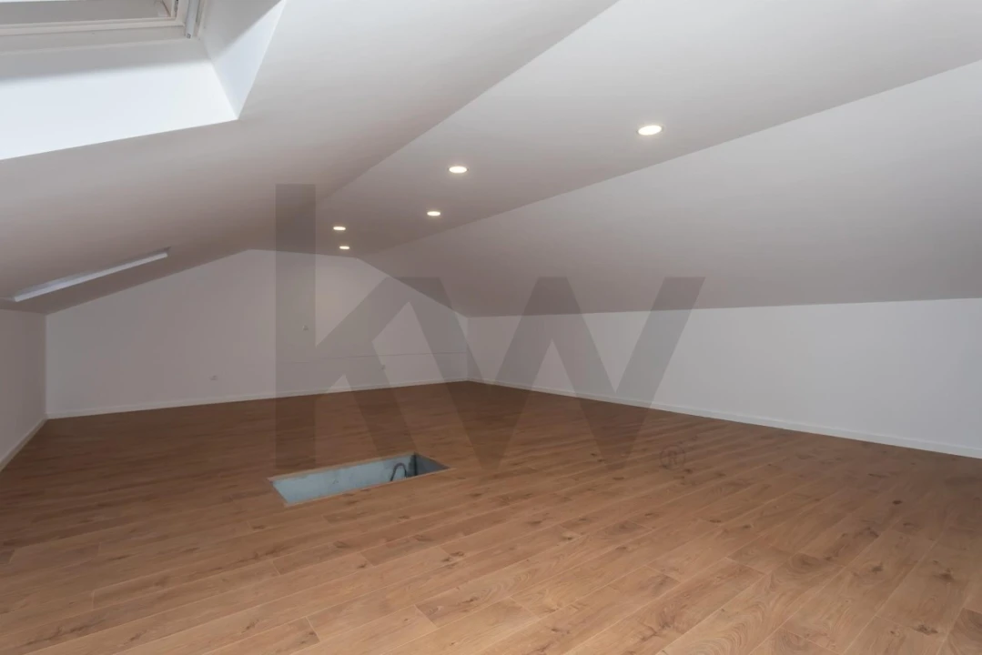 Moradia T3 para Venda em Santa Iria de Azoia, São João da Talha e Bobadela Foto 52