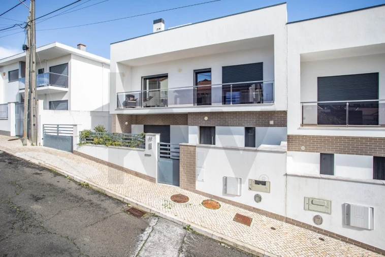 Moradia T3 para Venda em Santa Iria de Azoia, São João da Talha e Bobadela