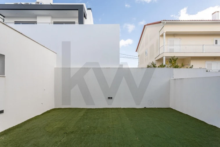 Moradia T3 para Venda em Santa Iria de Azoia, São João da Talha e Bobadela Foto 22