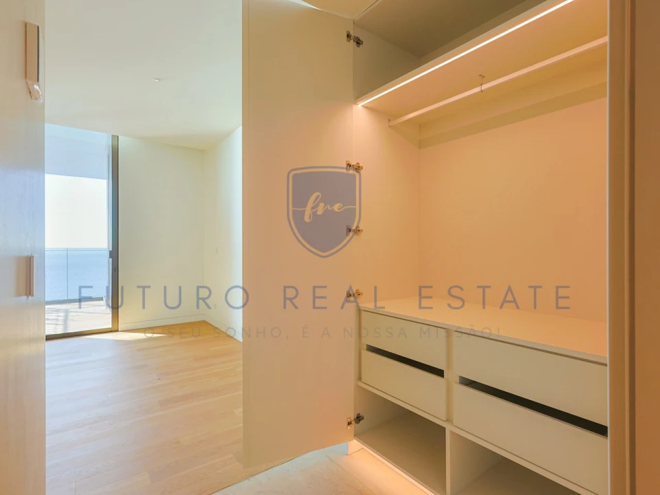 Apartamento T2 para Venda em São Martinho Foto 35