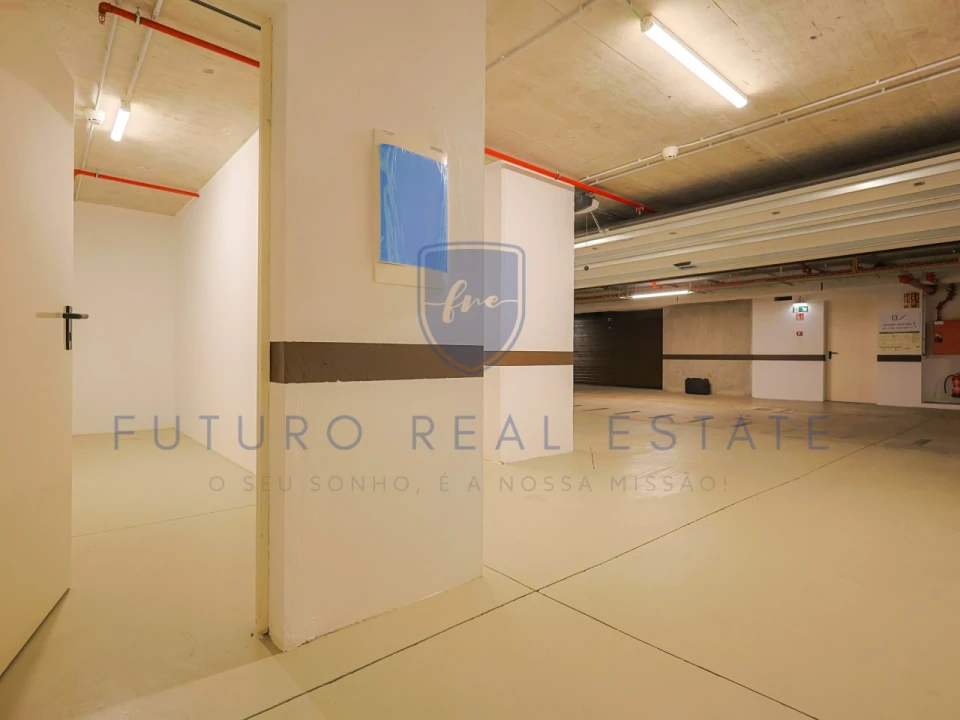 Apartamento T2 para Venda em São Martinho Foto 63