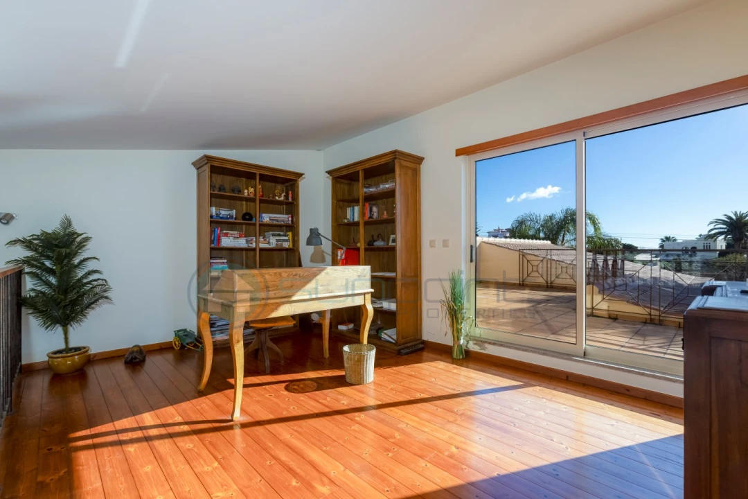 Moradia T3 para Venda em Luz Foto 8