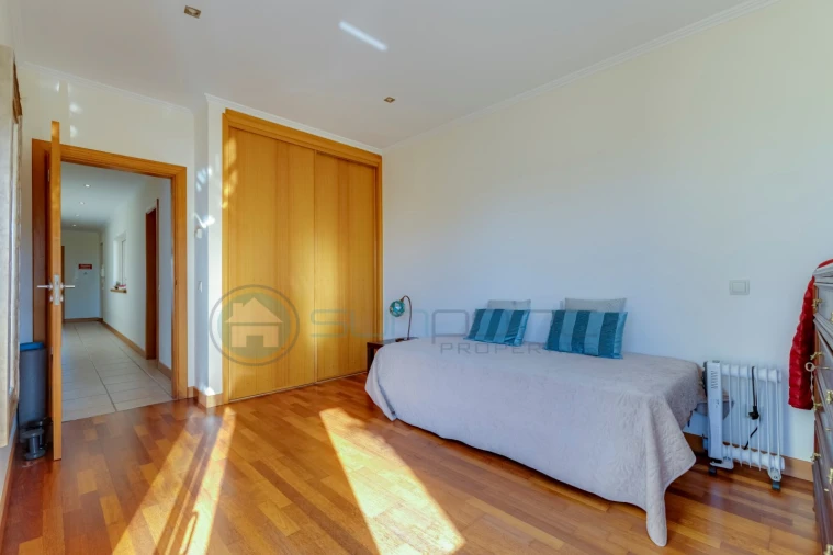 Moradia T3 para Venda em Luz Foto 28