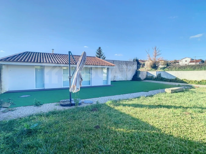 Moradia T1 para Venda em Seixas Foto 9