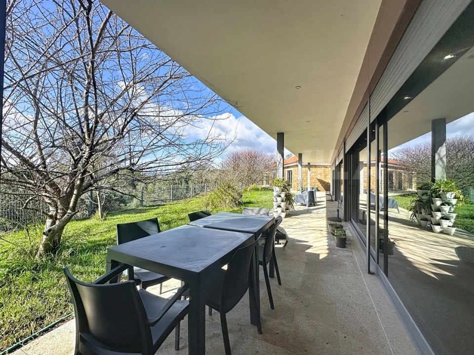 Moradia T4 para Venda em Cardielos e Serreleis Foto 4