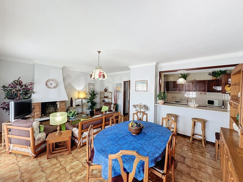 Apartamento T2 para Venda em Vila Praia de Ancora Foto 1