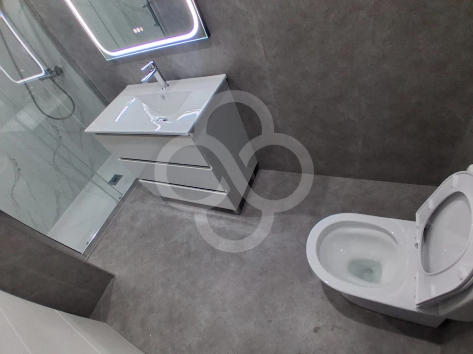 Apartamento T2 para Venda em Agualva e Mira-Sintra Foto 16