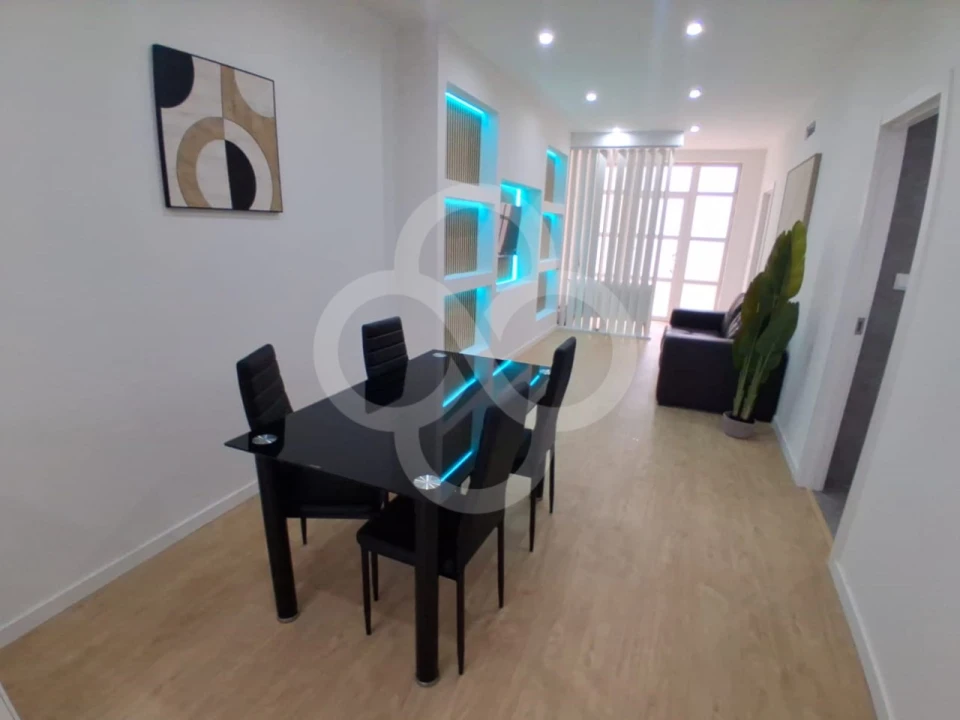 Apartamento T2 para Venda em Agualva e Mira-Sintra Foto 3