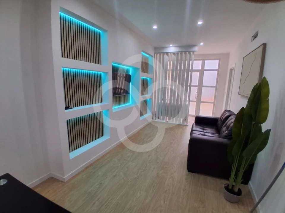 Apartamento T2 para Venda em Agualva e Mira-Sintra Foto 1