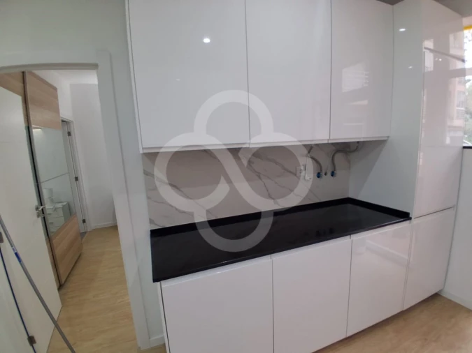 Apartamento T2 para Venda em Agualva e Mira-Sintra Foto 14