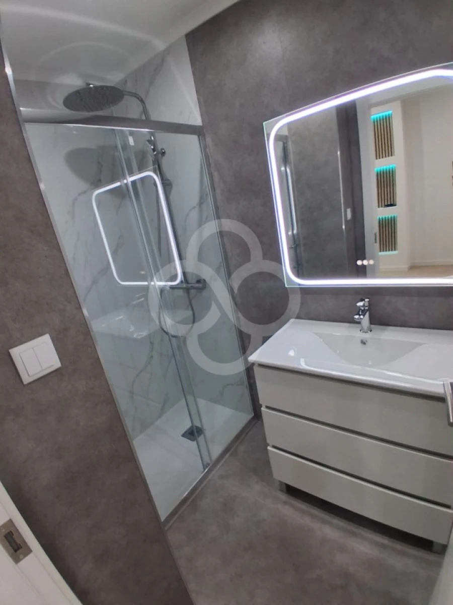 Apartamento T2 para Venda em Agualva e Mira-Sintra Foto 19