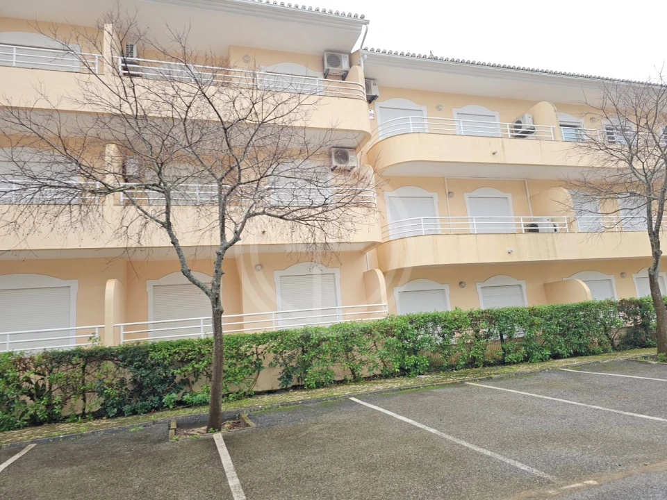 Apartamento T2 para Venda em Quarteira Foto 5