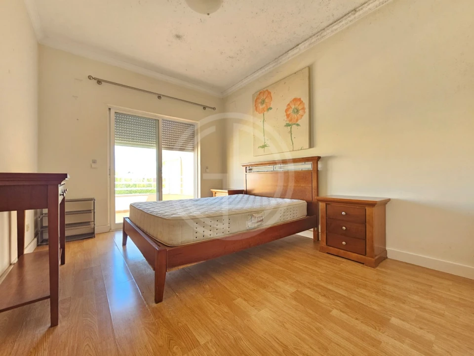 Apartamento T2 para Venda em Quarteira Foto 5