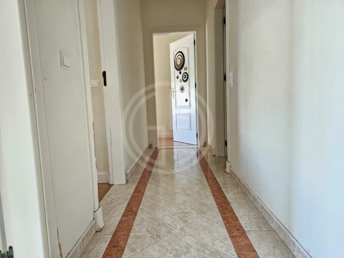 Apartamento T2 para Venda em Quarteira Foto 13