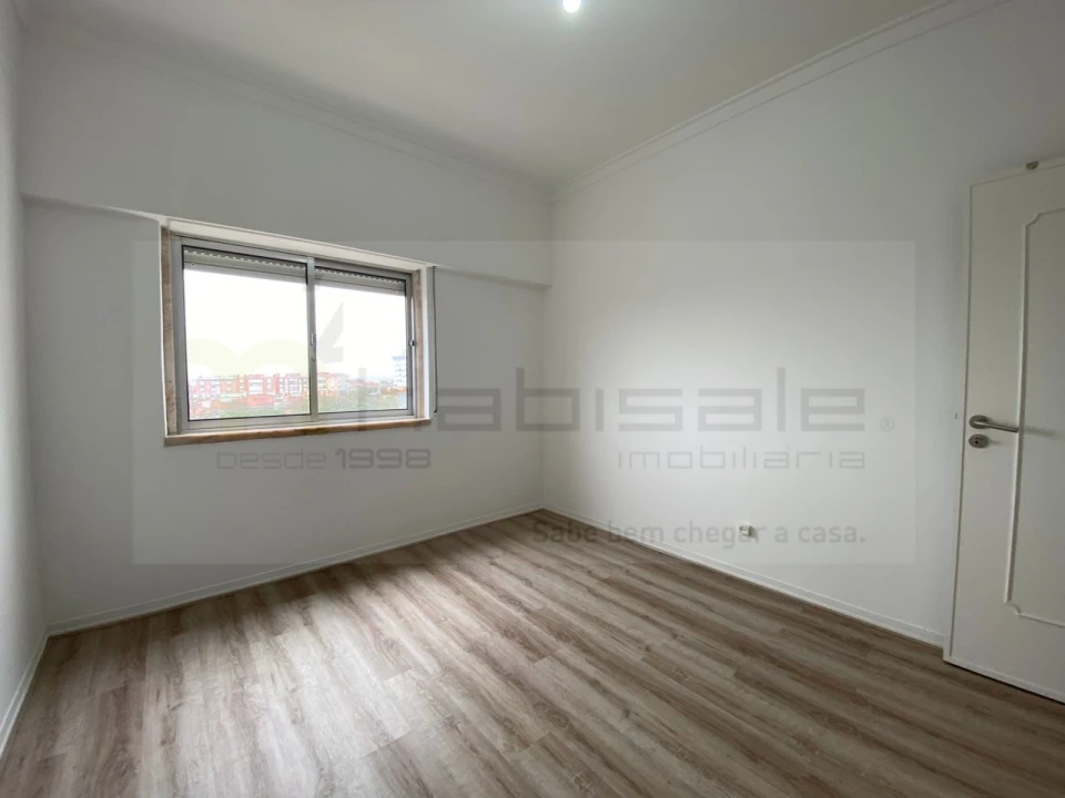 Apartamento T2 para Venda em Mina de Água Foto 14