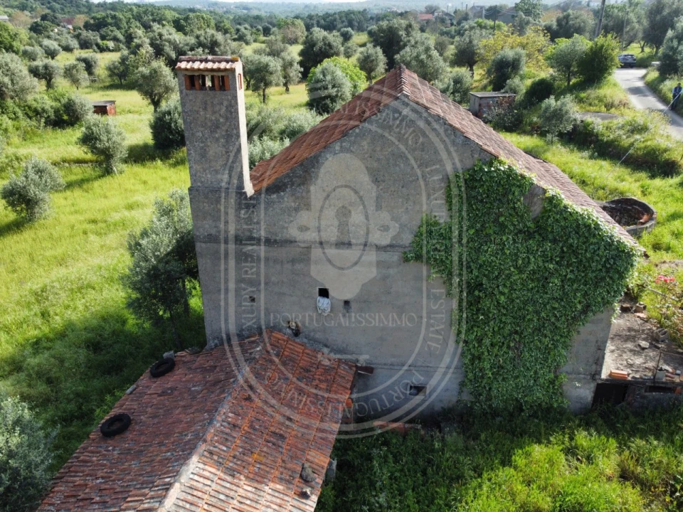 Moradia T2 para Venda em Chãos Foto 2