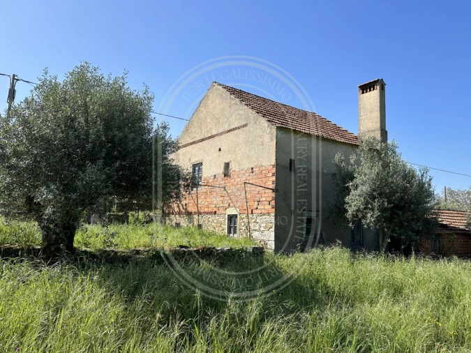 Moradia T2 para Venda em Chãos Foto 4