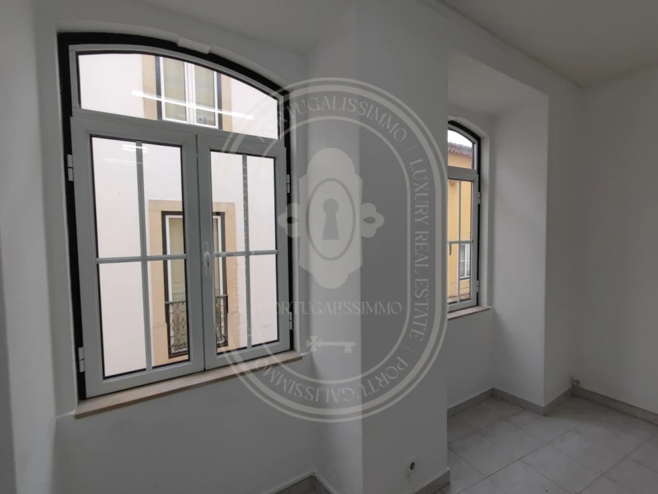 Escritório para Arrendamento em São João Baptista e Santa Maria dos Olivais Foto 11