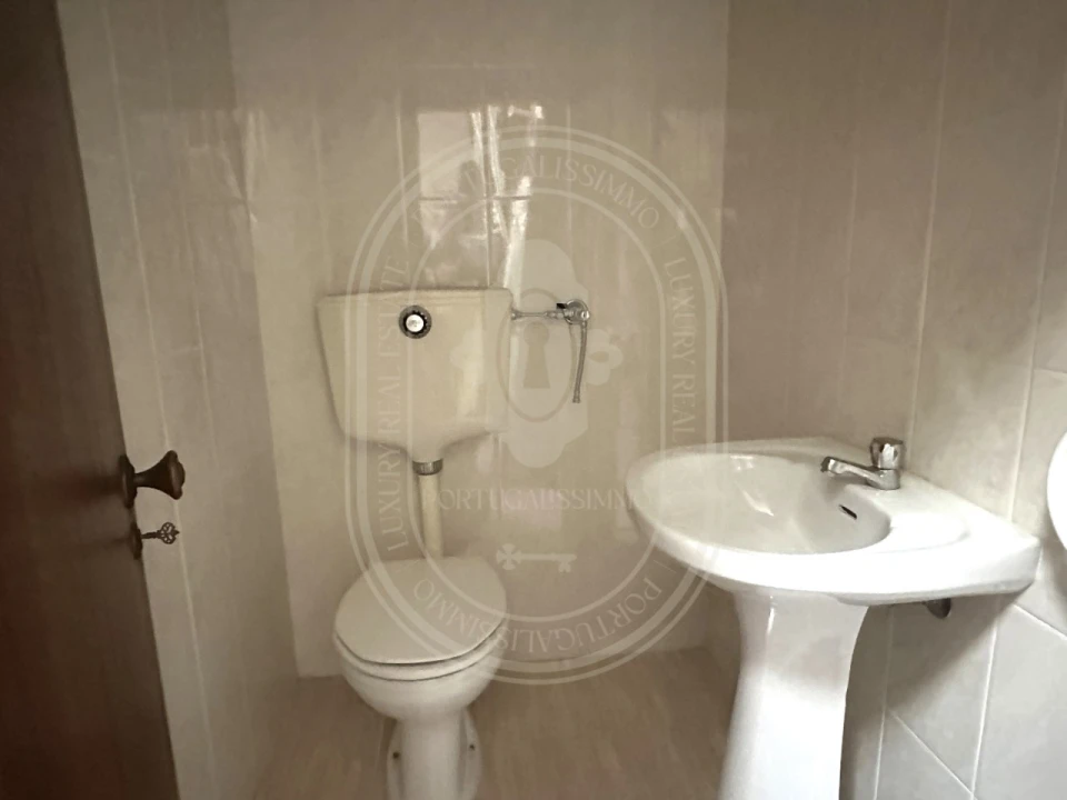 Loja para Venda em São João Baptista e Santa Maria dos Olivais Foto 10