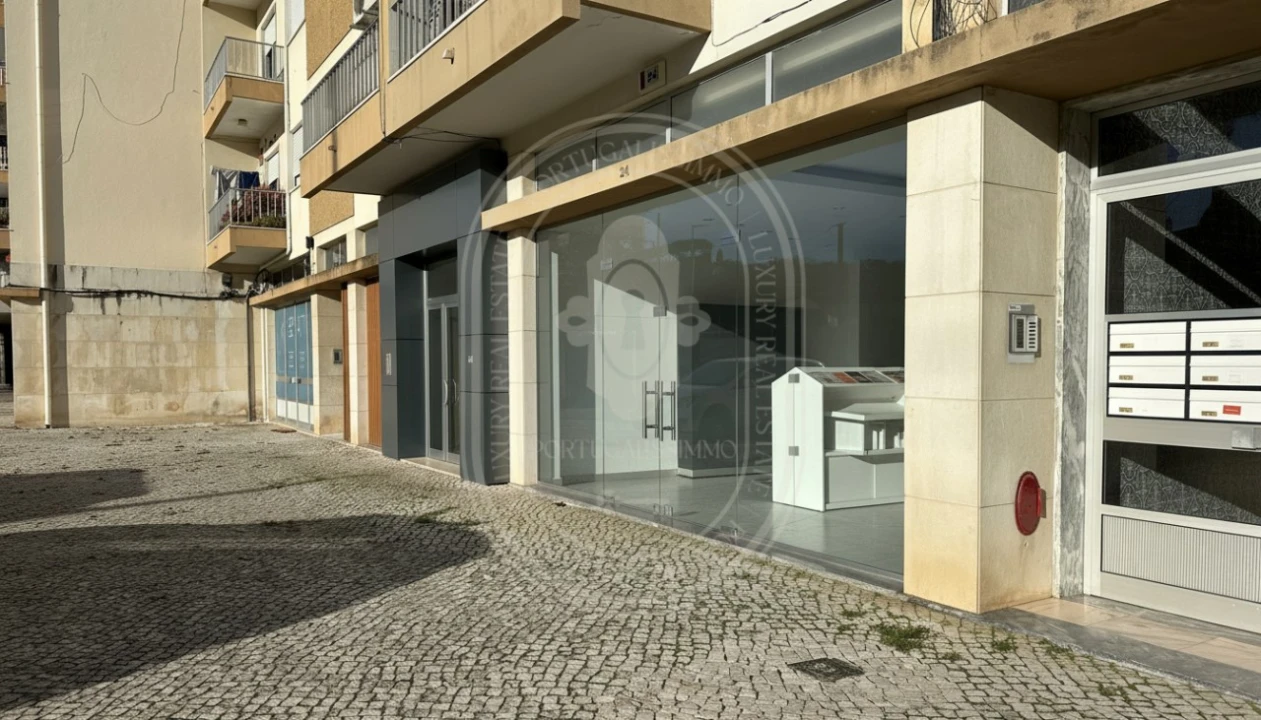 Loja para Venda em São João Baptista e Santa Maria dos Olivais Foto 15